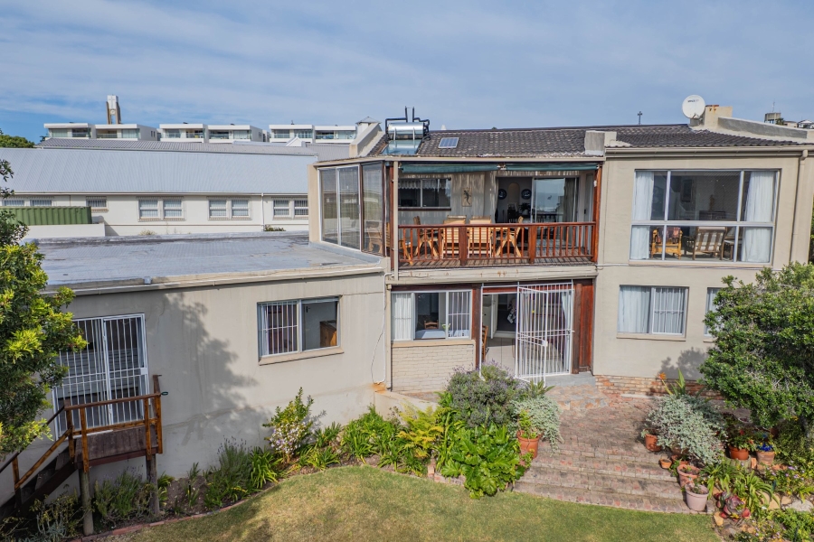 3 Bedroom Property for Sale in Upper Main Street Western Cape